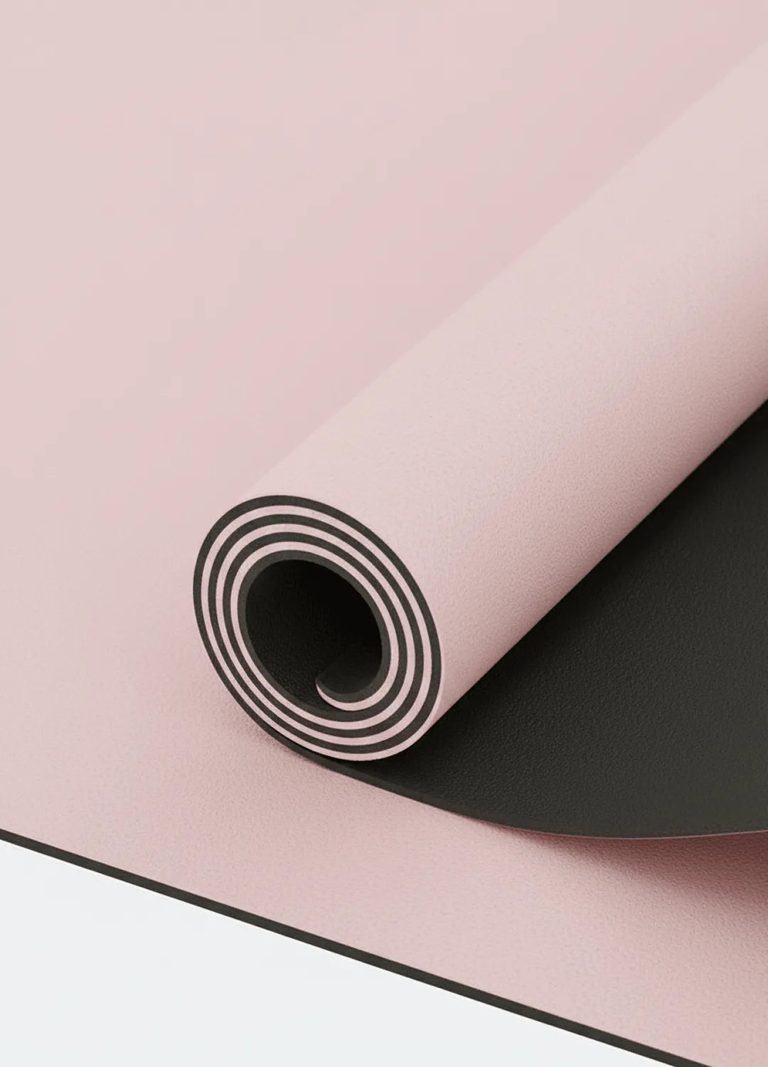 Détail tapis pilates rose texture antidérapante